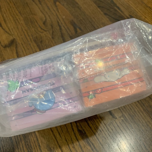 New Hello Kitty Fruit Mart x McDonald’s Plush Set of 6 with Picnic Bag - Picture 11 of 11